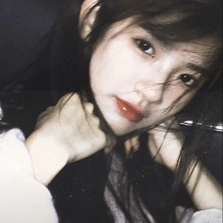 周而复死 海报